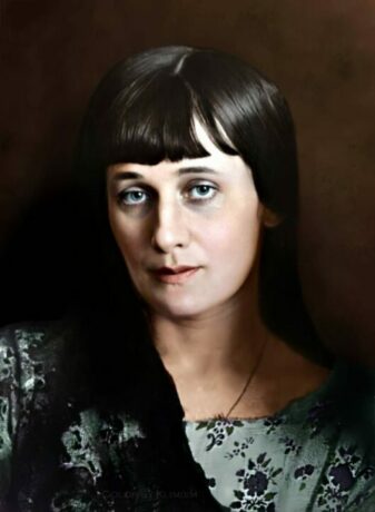 Стихи великих. Анна Ахматова